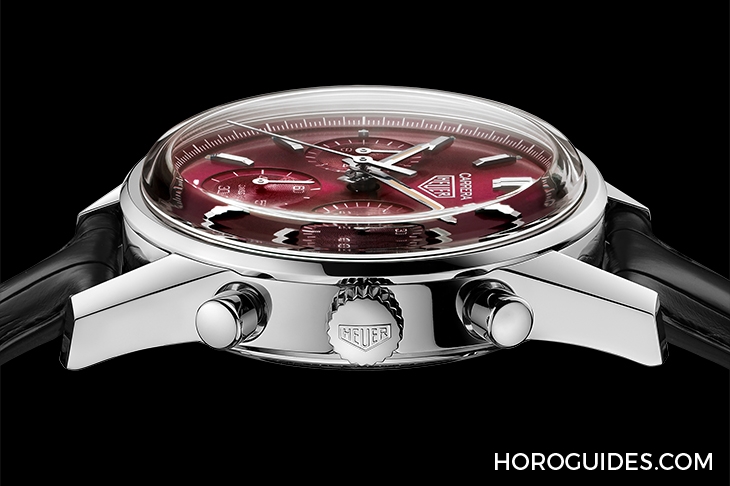 TAG HEUER - 高調復古感！ TAG Heuer CARRERA紅面限量計時腕表