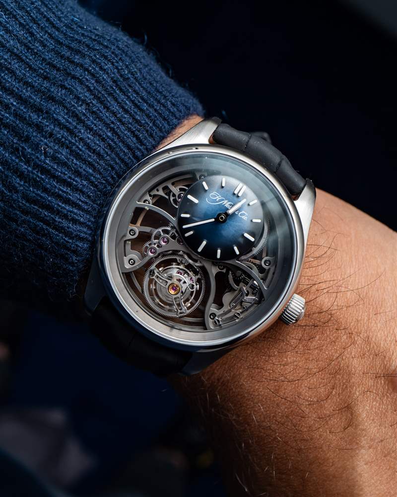 亨利慕時(shí)(H. Moser & Cie Pioneer)圓柱骨架陀飛輪腕表