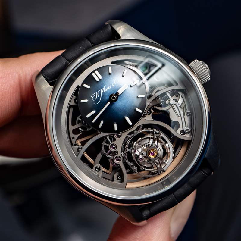 亨利慕時(shí)(H. Moser & Cie Pioneer)圓柱骨架陀飛輪腕表