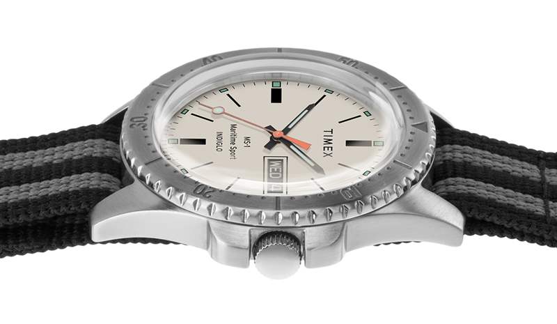 Timex Maritime Sport MS1 側視圖