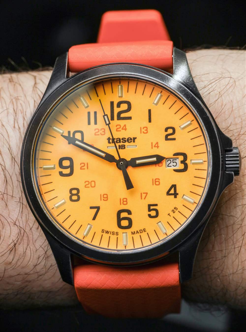 Traser-P67-Officer-Pro-Gun-Metal-Lime-Orange-01