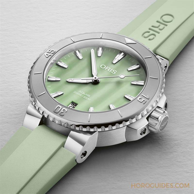 ORIS - 水漾波光，Oris Aquis日期表珍珠母貝面盤款