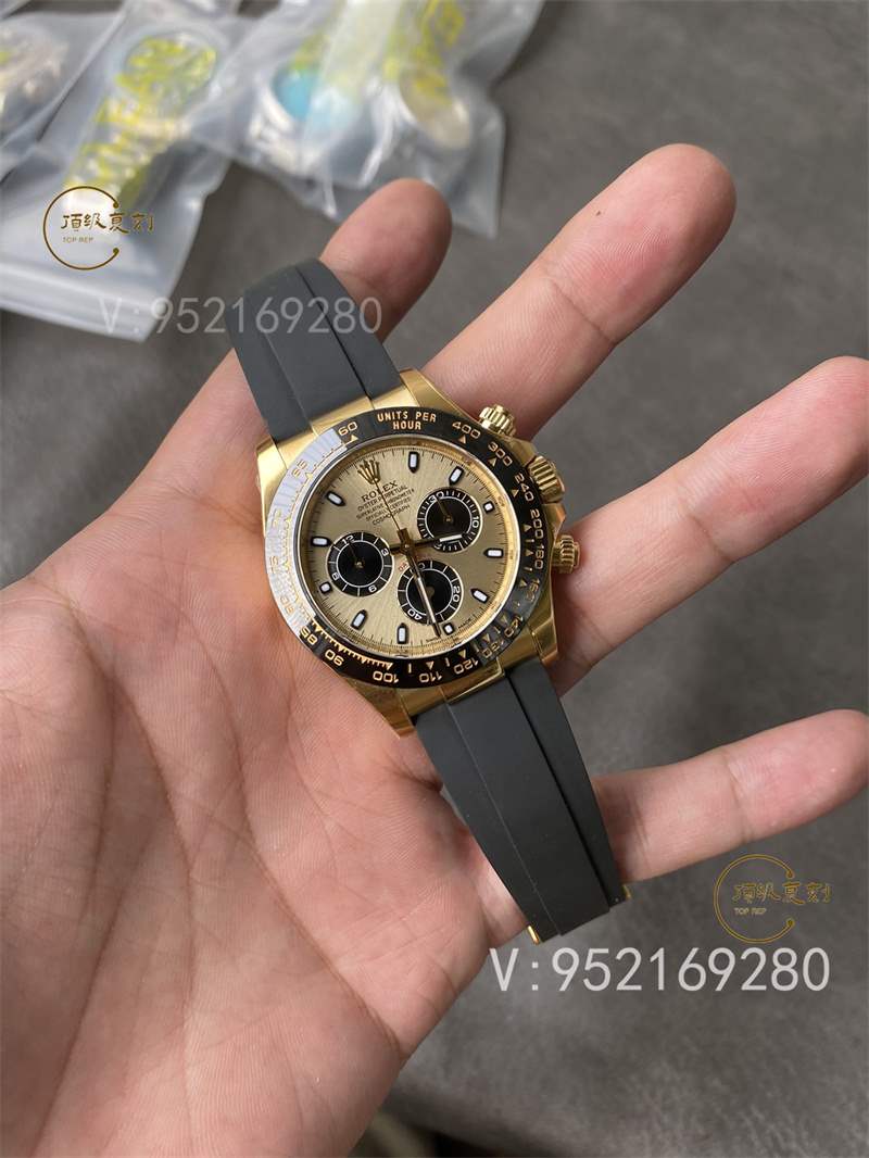 勞力士余文樂迪通拿4130機芯復(fù)刻表BT廠和C廠那個做的好