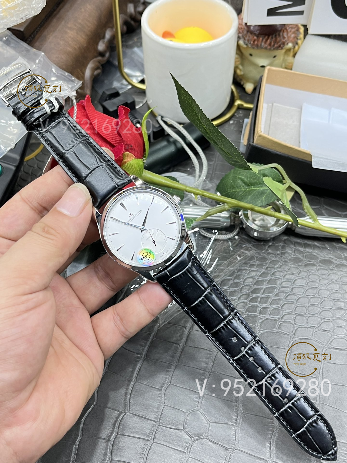 APS廠積家超薄大師Q1218420兩針半復(fù)刻表對(duì)比正品怎么樣